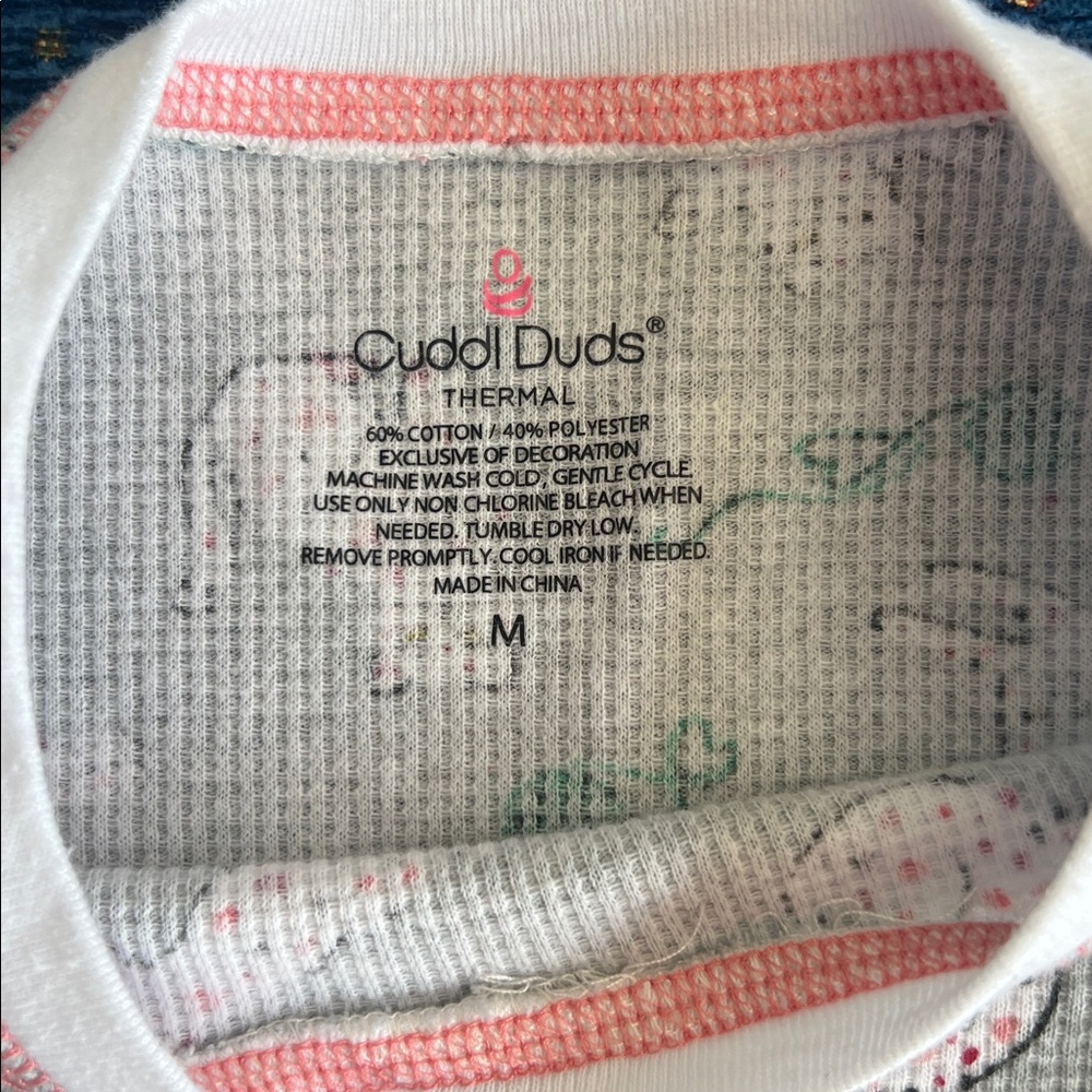 Cuddl Duds Kids thermal or pj set: top & bottoms w/ cat & ball of yarn print - Picture 2 of 8